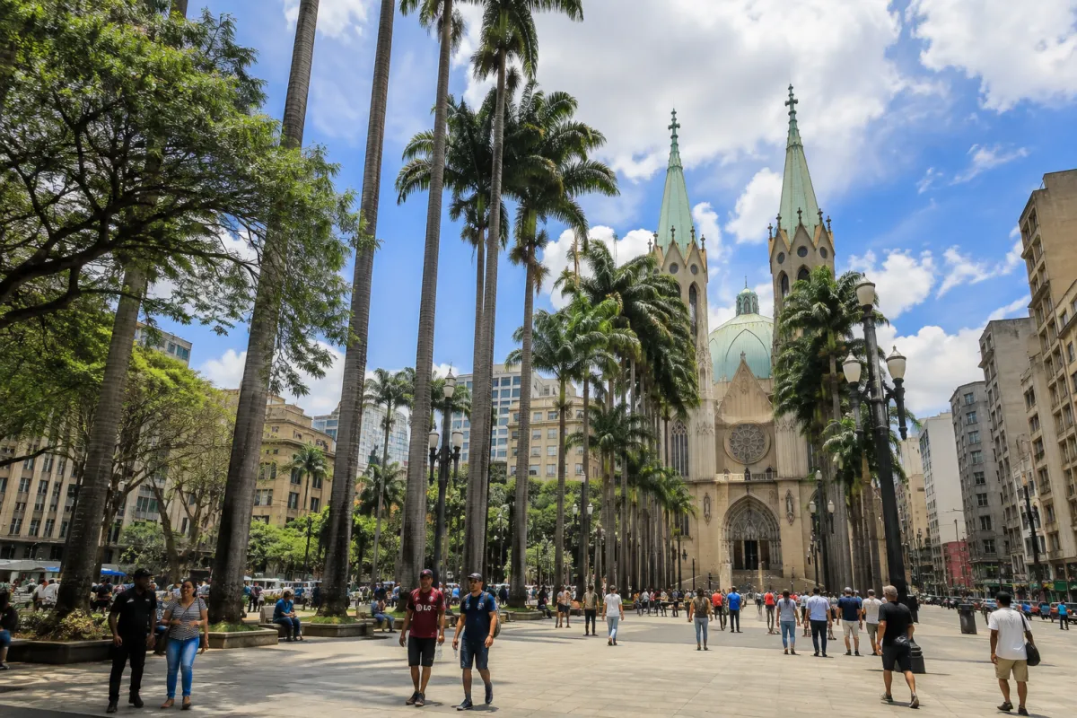 Quanto uma família precisa ganhar para viver bem no Brasil em 2026?